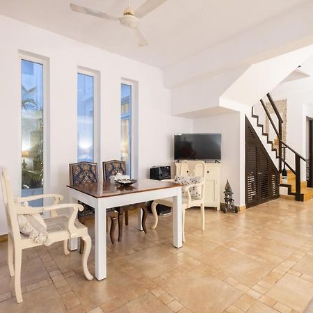 Snowdrop- Exquisite 3Bhk Villa With Pool- Candolim By Staymonkey Calangute Eksteriør bilde