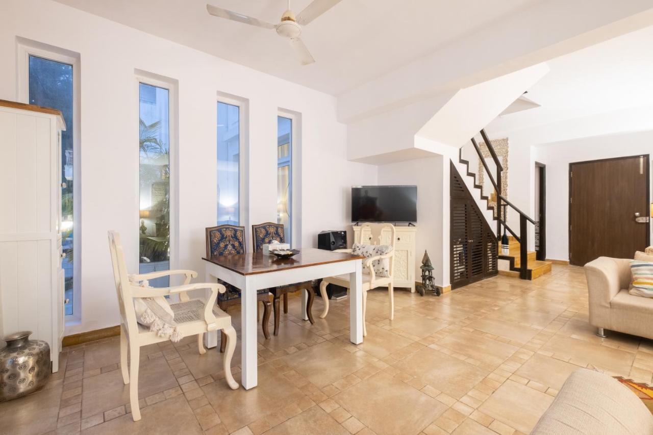 Snowdrop- Exquisite 3Bhk Villa With Pool- Candolim By Staymonkey Calangute Eksteriør bilde