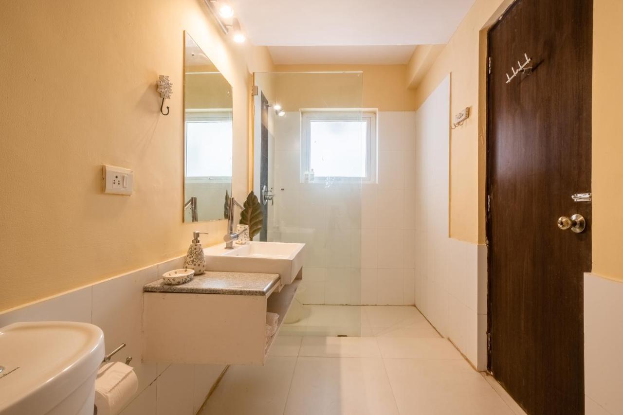 Snowdrop- Exquisite 3Bhk Villa With Pool- Candolim By Staymonkey Calangute Eksteriør bilde