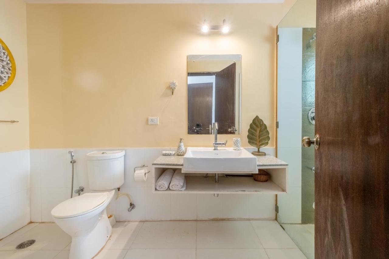 Snowdrop- Exquisite 3Bhk Villa With Pool- Candolim By Staymonkey Calangute Eksteriør bilde