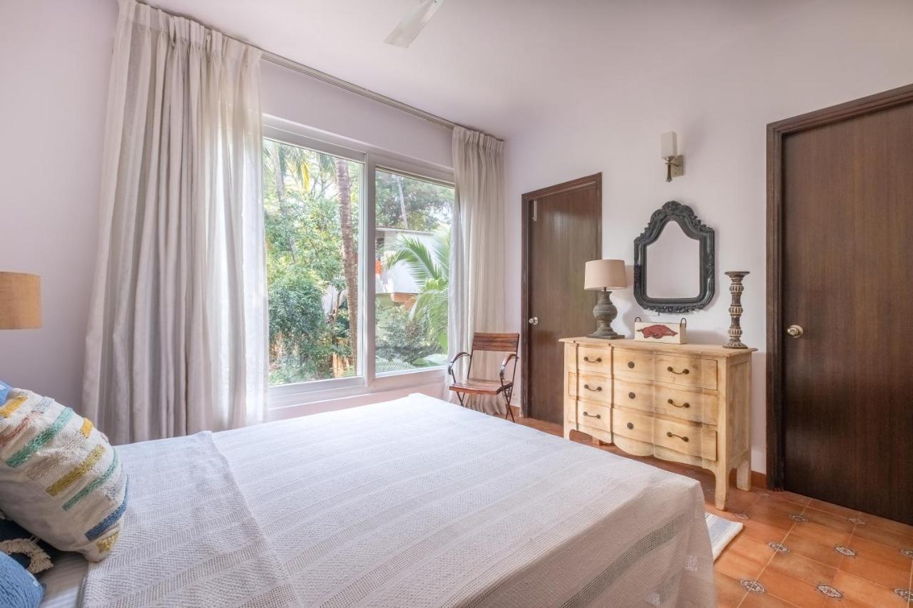 Snowdrop- Exquisite 3Bhk Villa With Pool- Candolim By Staymonkey Calangute Eksteriør bilde